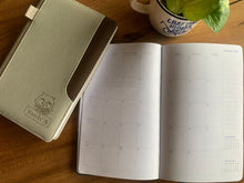 Load image into Gallery viewer, Kanyin Deluxe Planner 2026